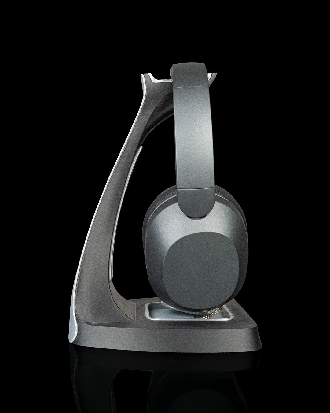 Arch Stand — a 3D-printed headphone holder — side profile