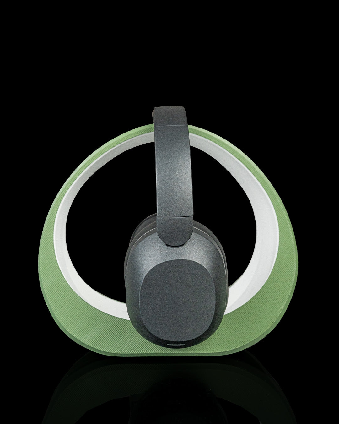 Ring Dock — a 3D-printed circular headphone holder — side profile