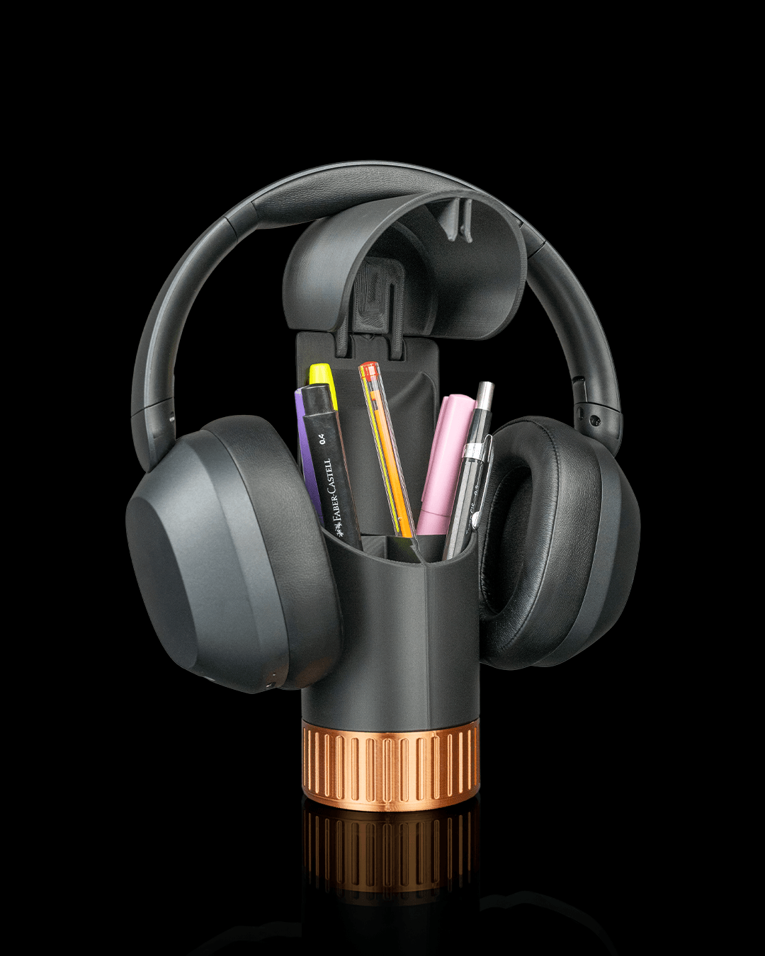 Curve Caddy — a 3D-printed headphone holder with desk catch-all — side profile
