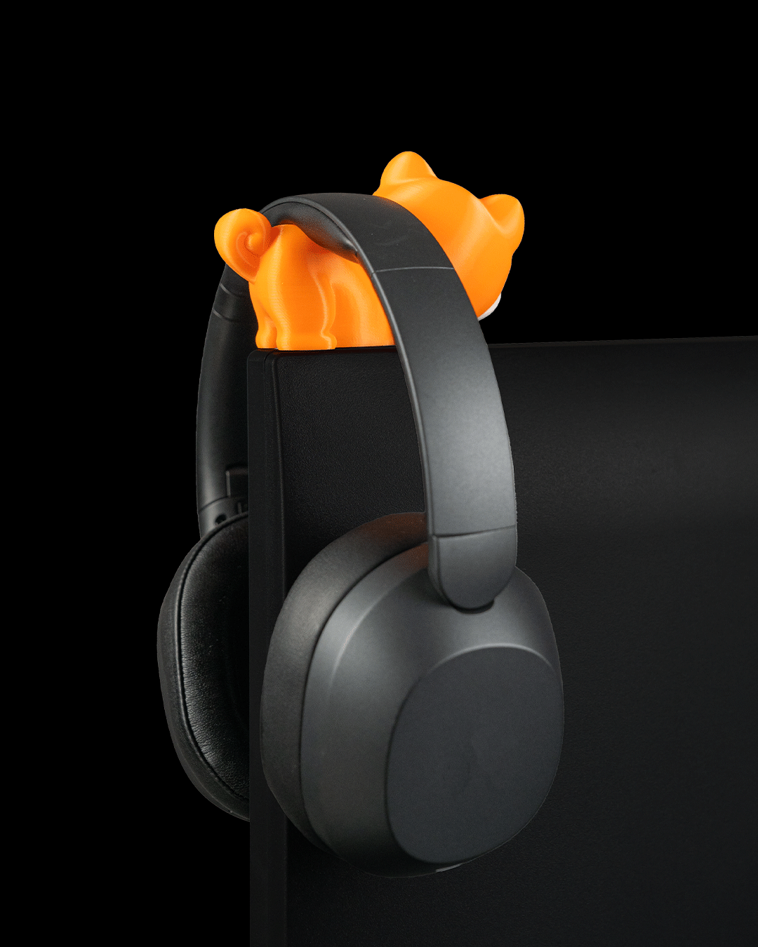 Loyal Squire — a 3D-printed fox headphone perch — close-up detail