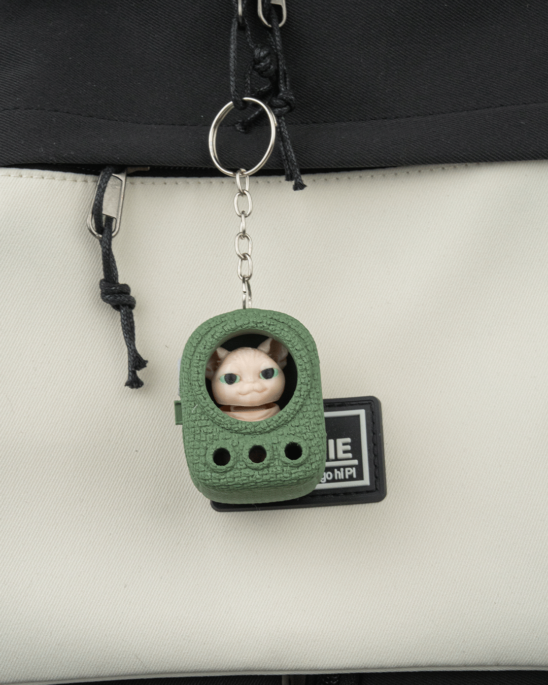 Stitched Pack: Sphynx Cat Carrier Keyring Charm