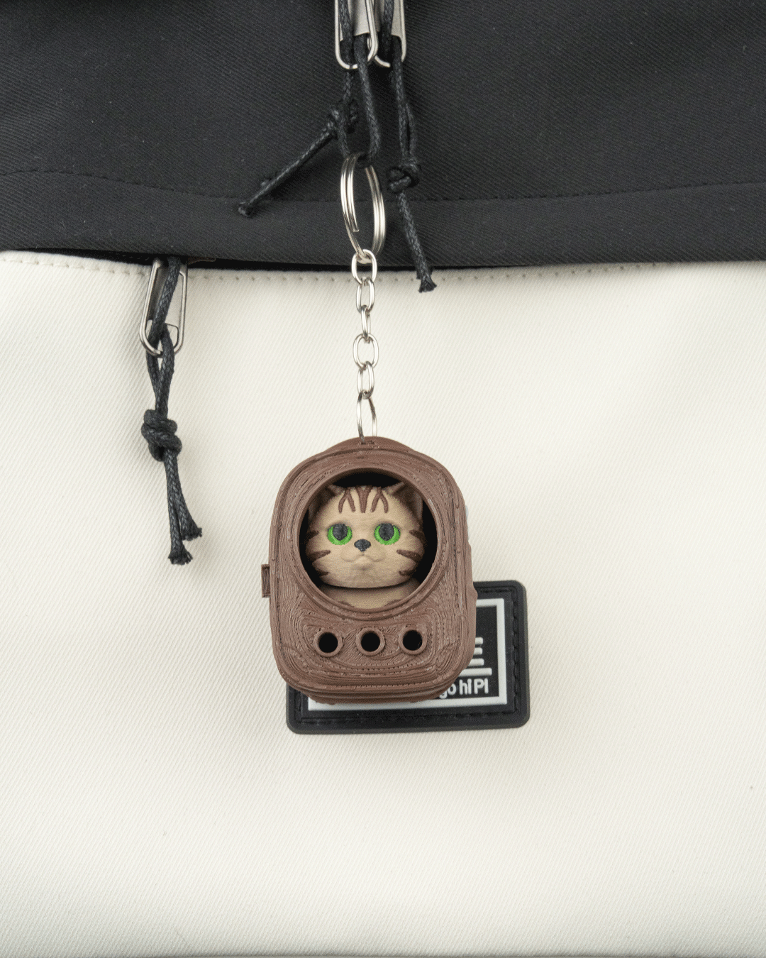 Urban Pack: Tabby Cat Carrier Keyring Charm