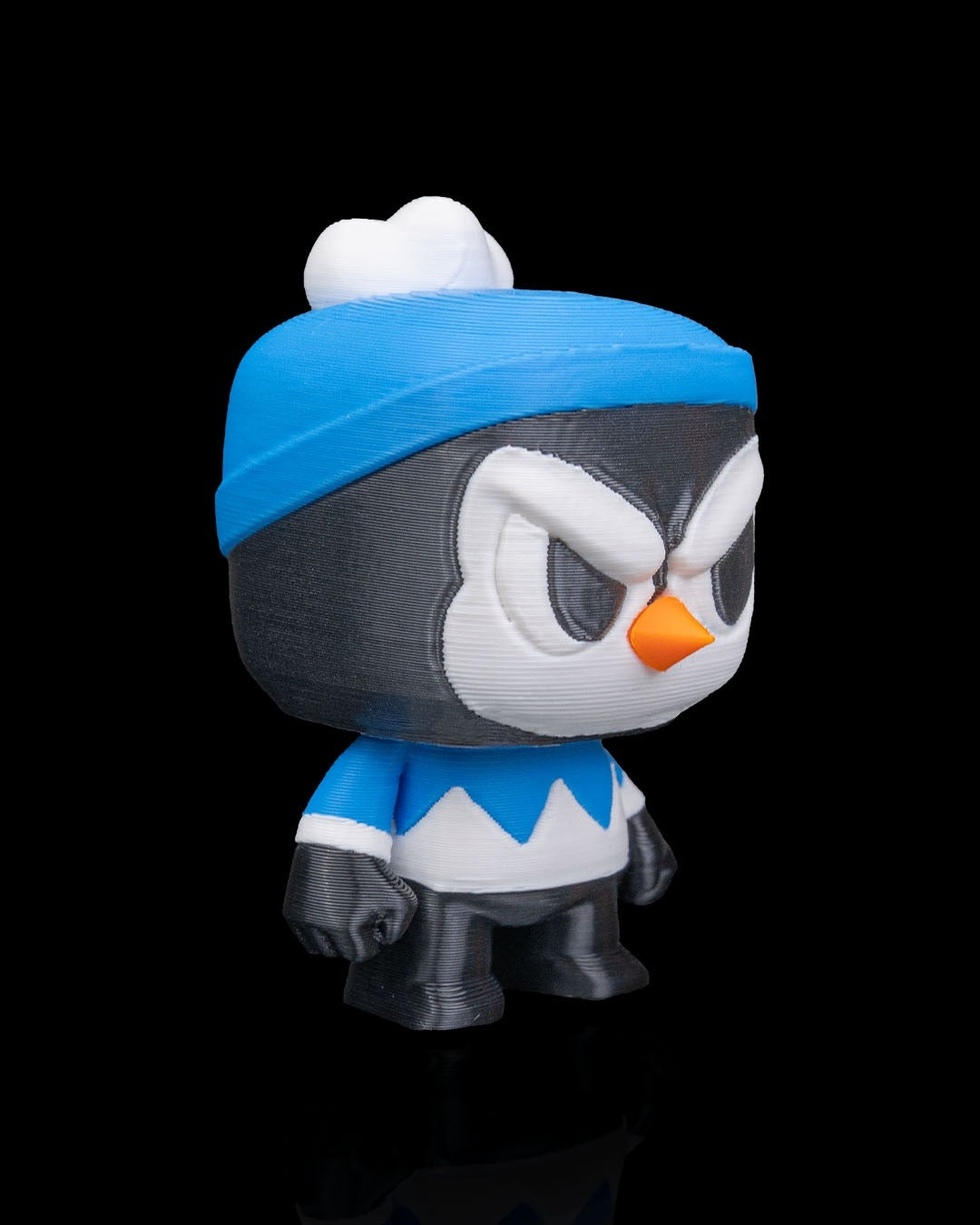 Anty Penguin 3D-printed Christmas keyring — three-quarter view