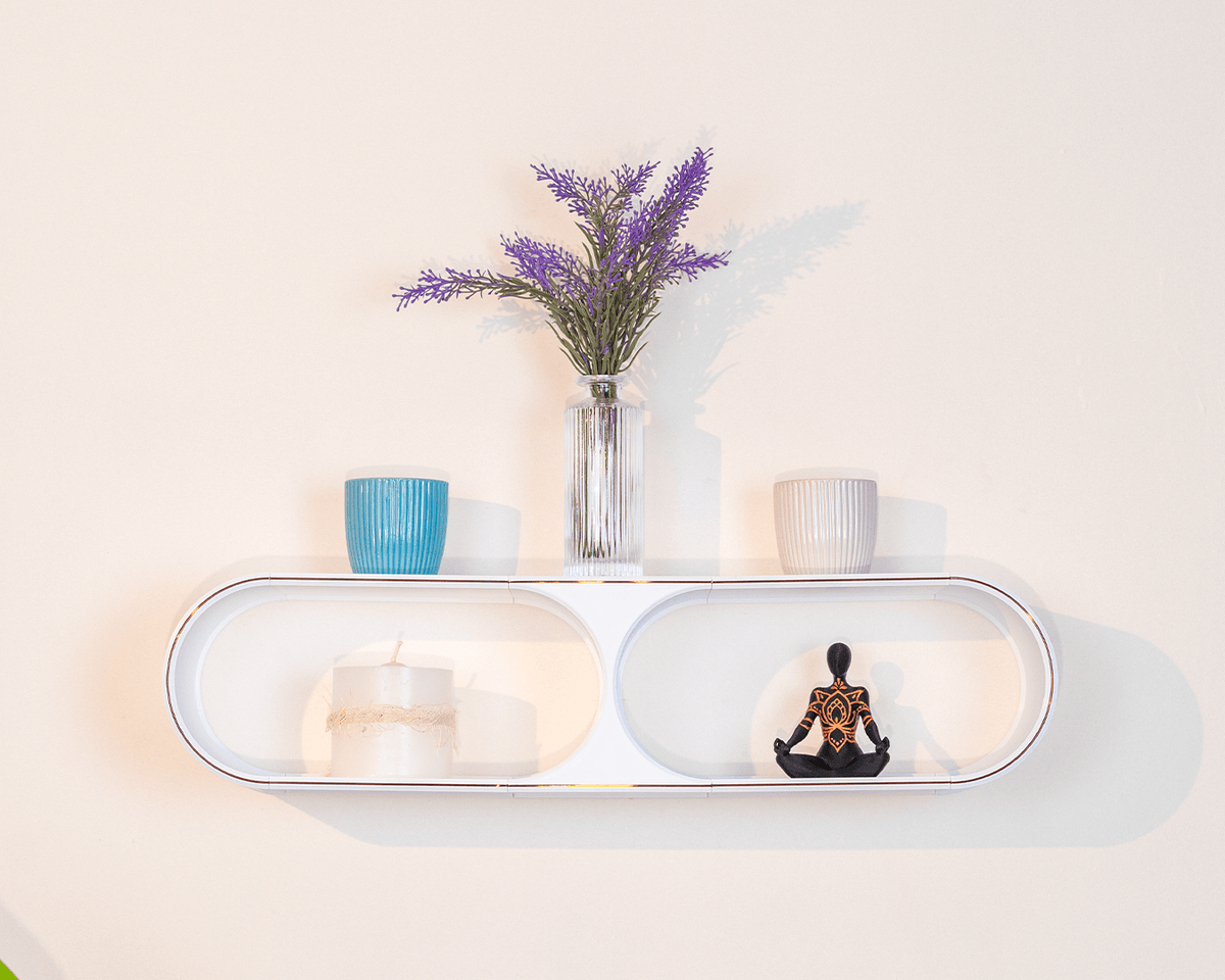 Loop Shelf angle view