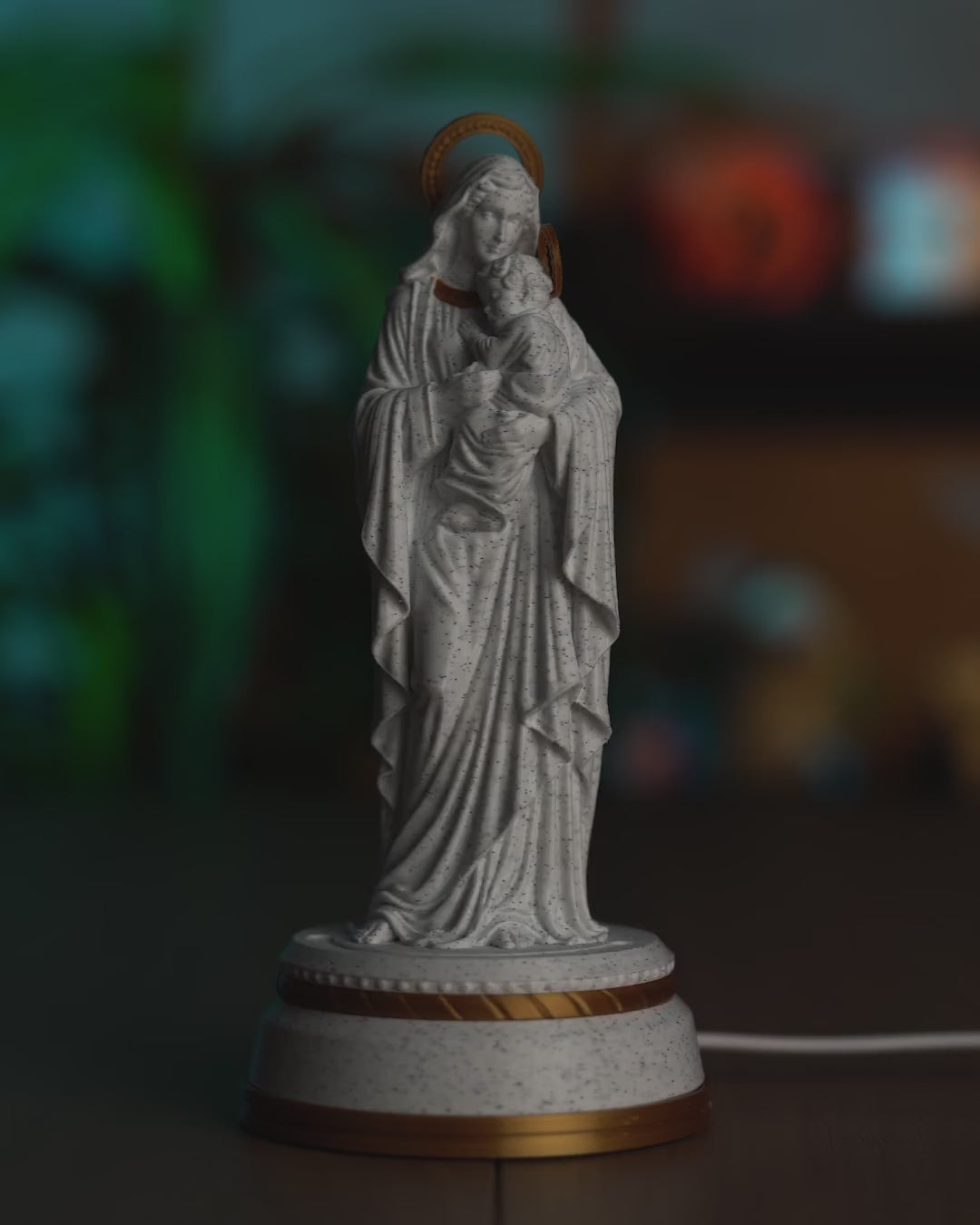 Mary and Jesus Statue — video of the statue glowing