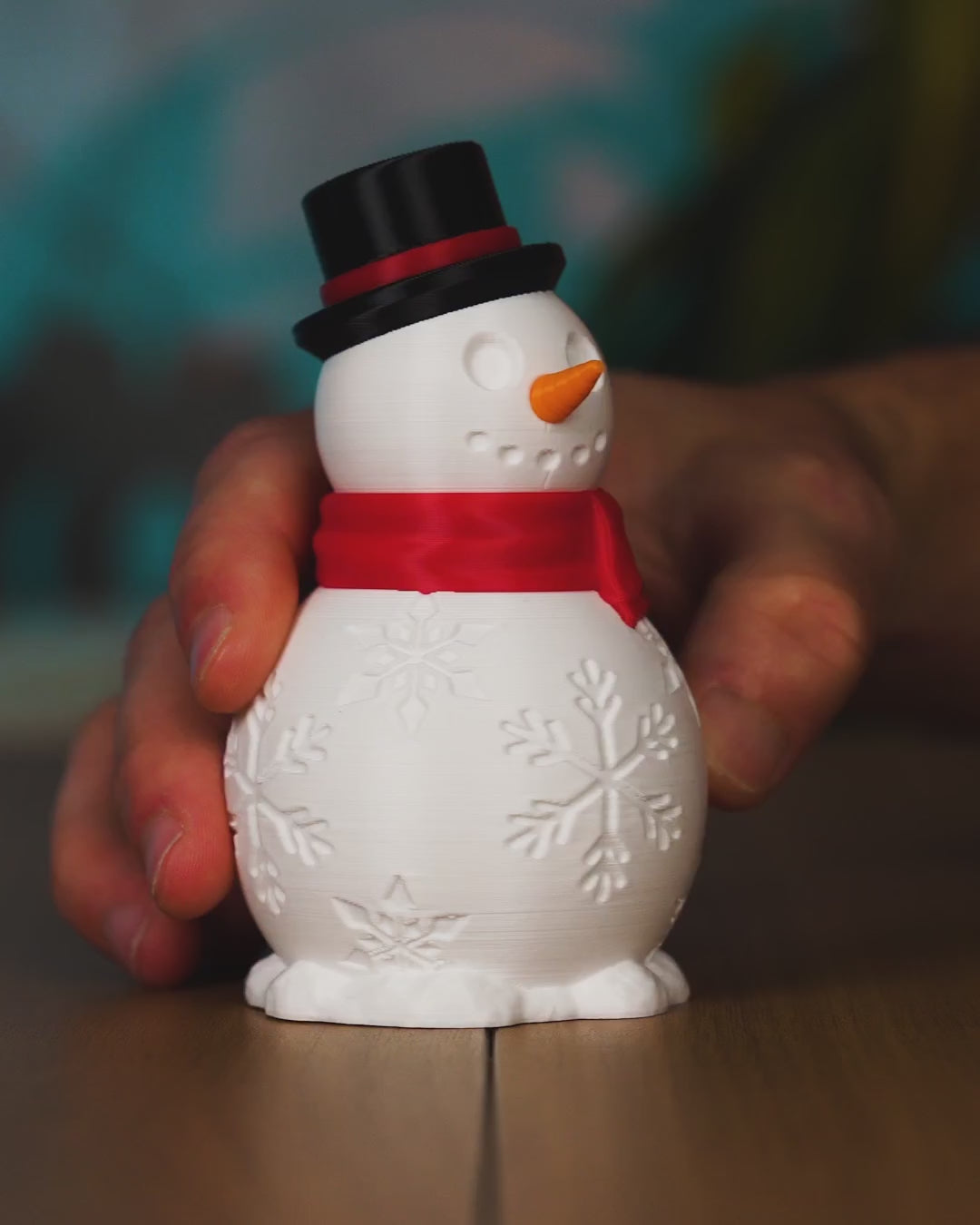 Snowman Shine Table Lamp — video