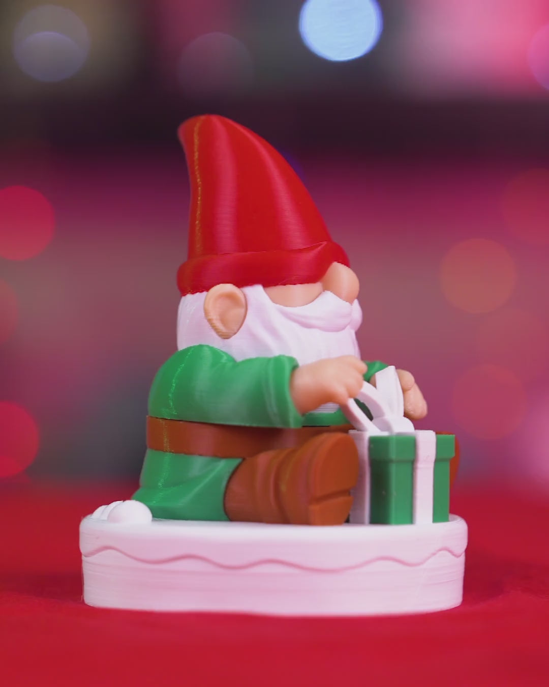 Gnome Surprise — video