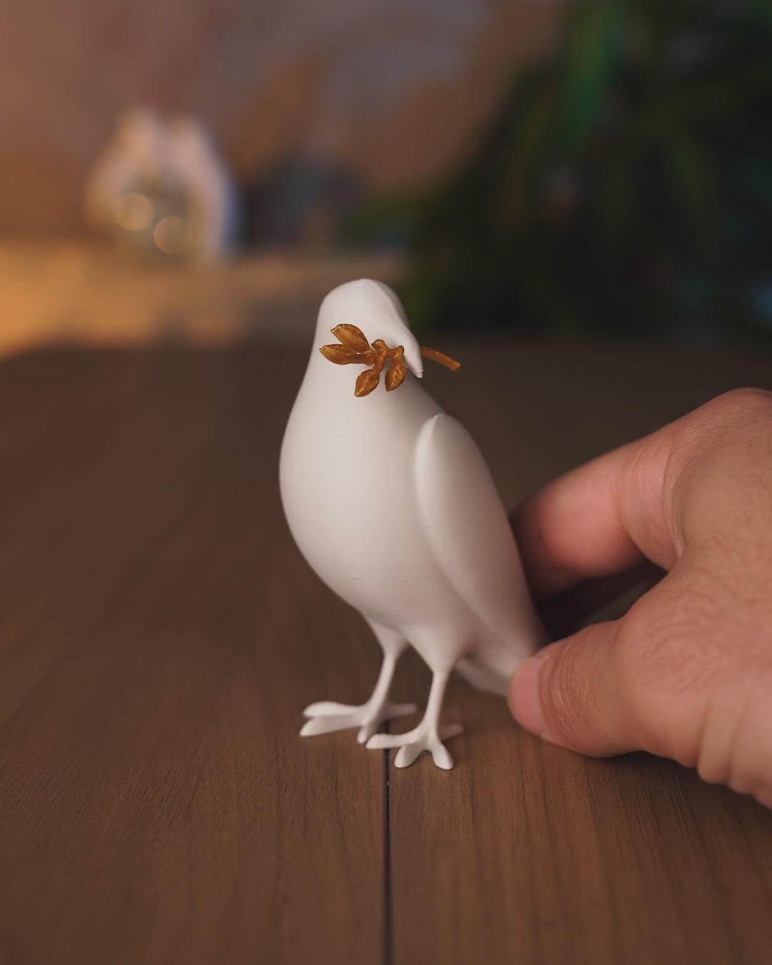 Peace Dove Statue turntable video