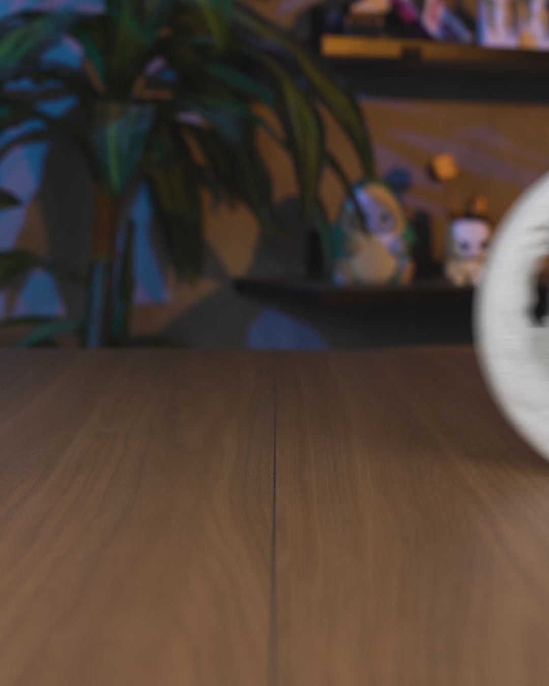 Best Friend Table Lamp — video of the lamp glowing