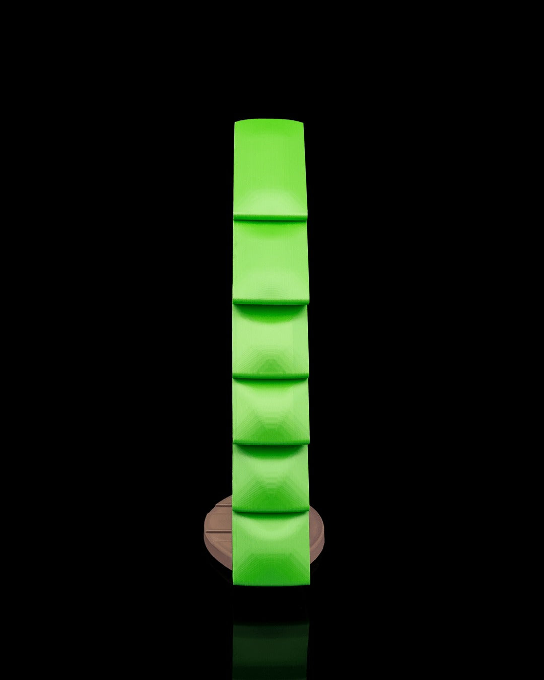 The Anty Tree Display 3D-printed Christmas Anty display — side profile showing the shelf depth